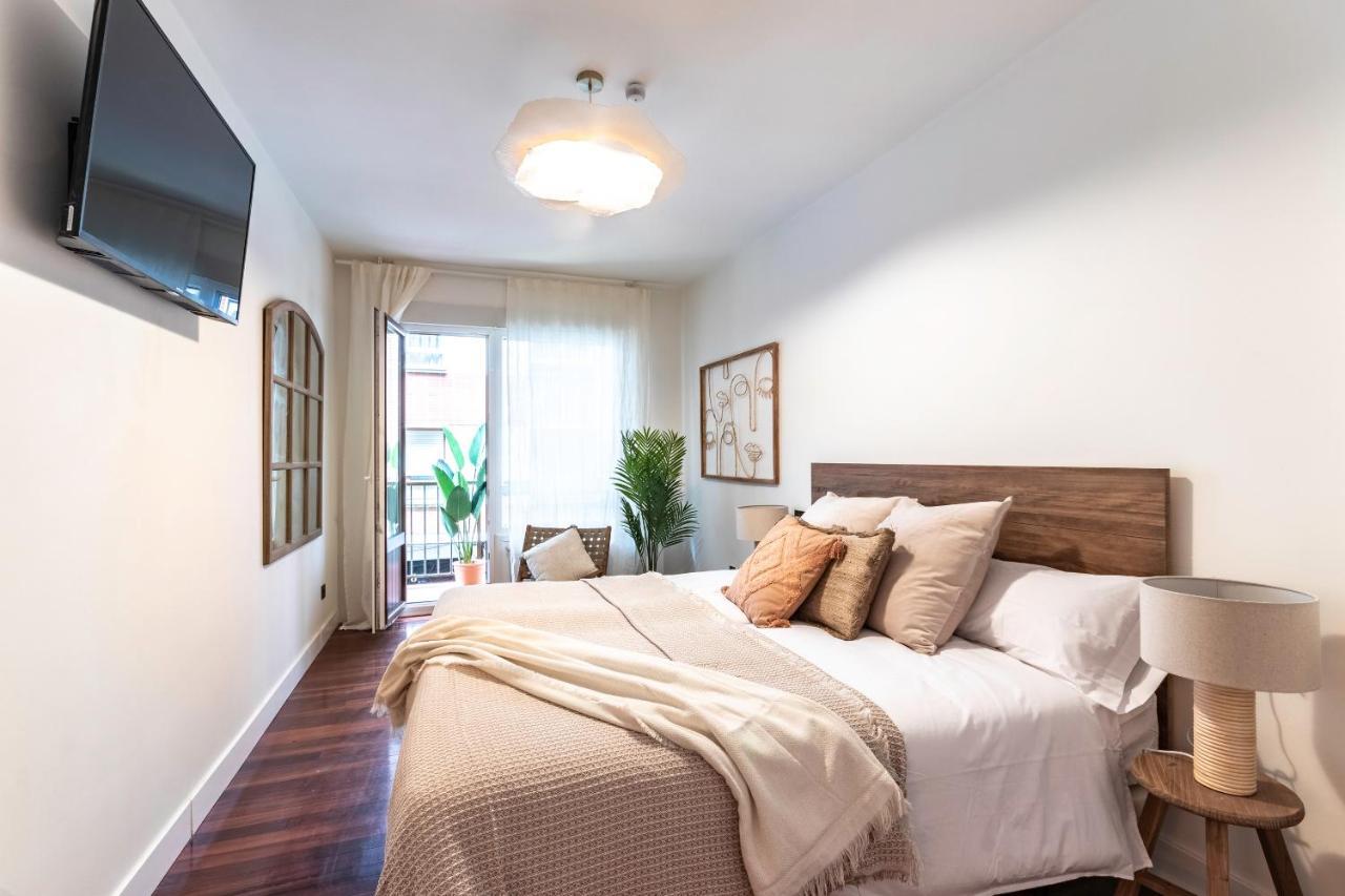 New! Lovely 4-Bedroom Loft In Bilbao Esterno foto