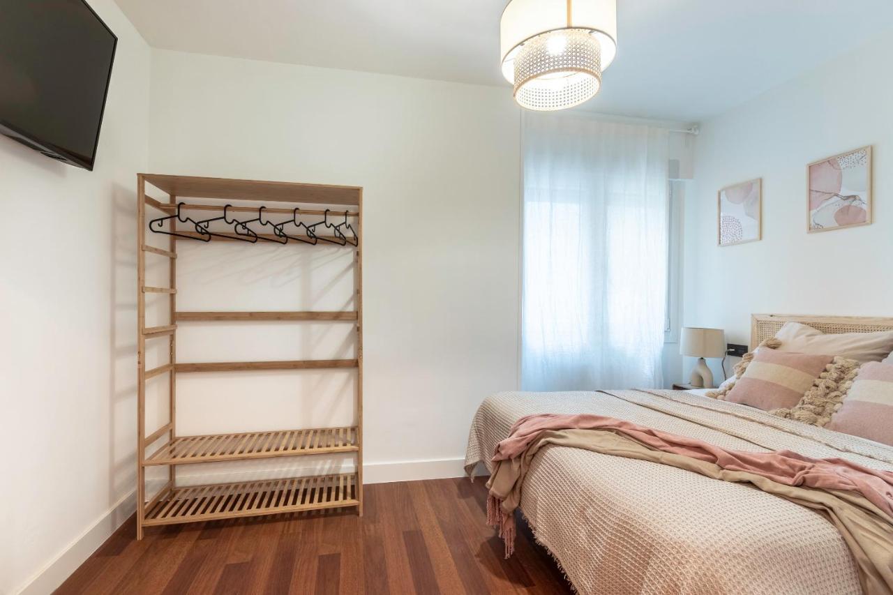 New! Lovely 4-Bedroom Loft In Bilbao Esterno foto