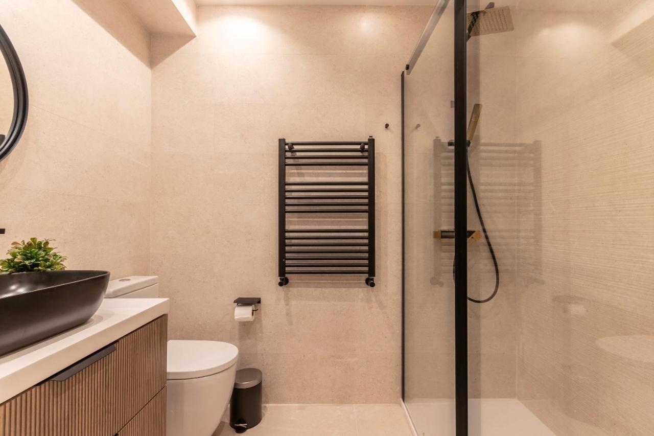 New! Lovely 4-Bedroom Loft In Bilbao Esterno foto