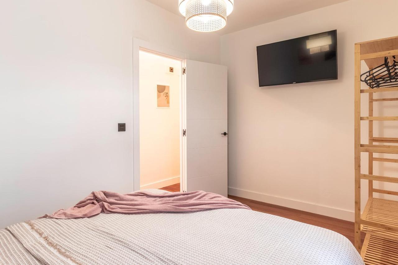 New! Lovely 4-Bedroom Loft In Bilbao Esterno foto
