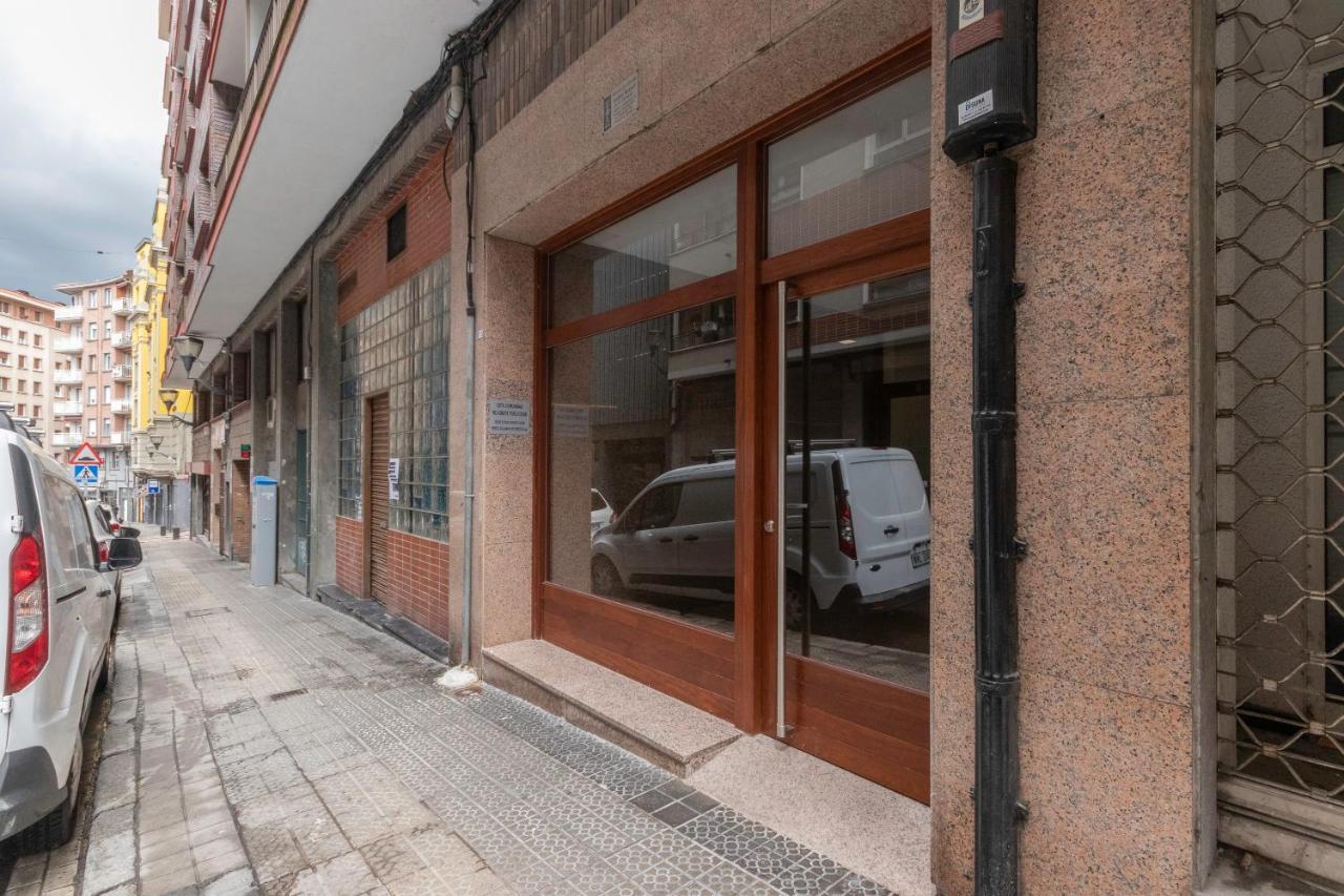 New! Lovely 4-Bedroom Loft In Bilbao Esterno foto