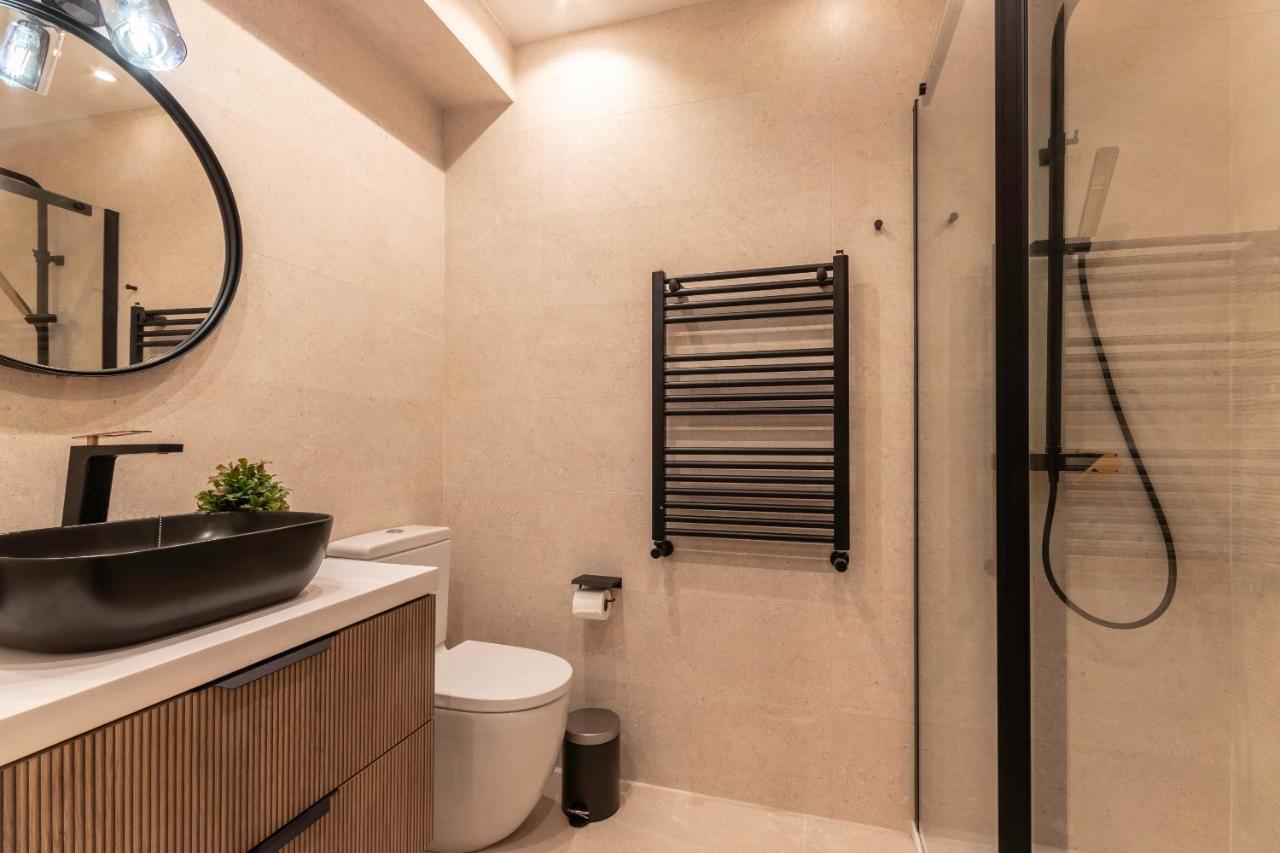 New! Lovely 4-Bedroom Loft In Bilbao Esterno foto